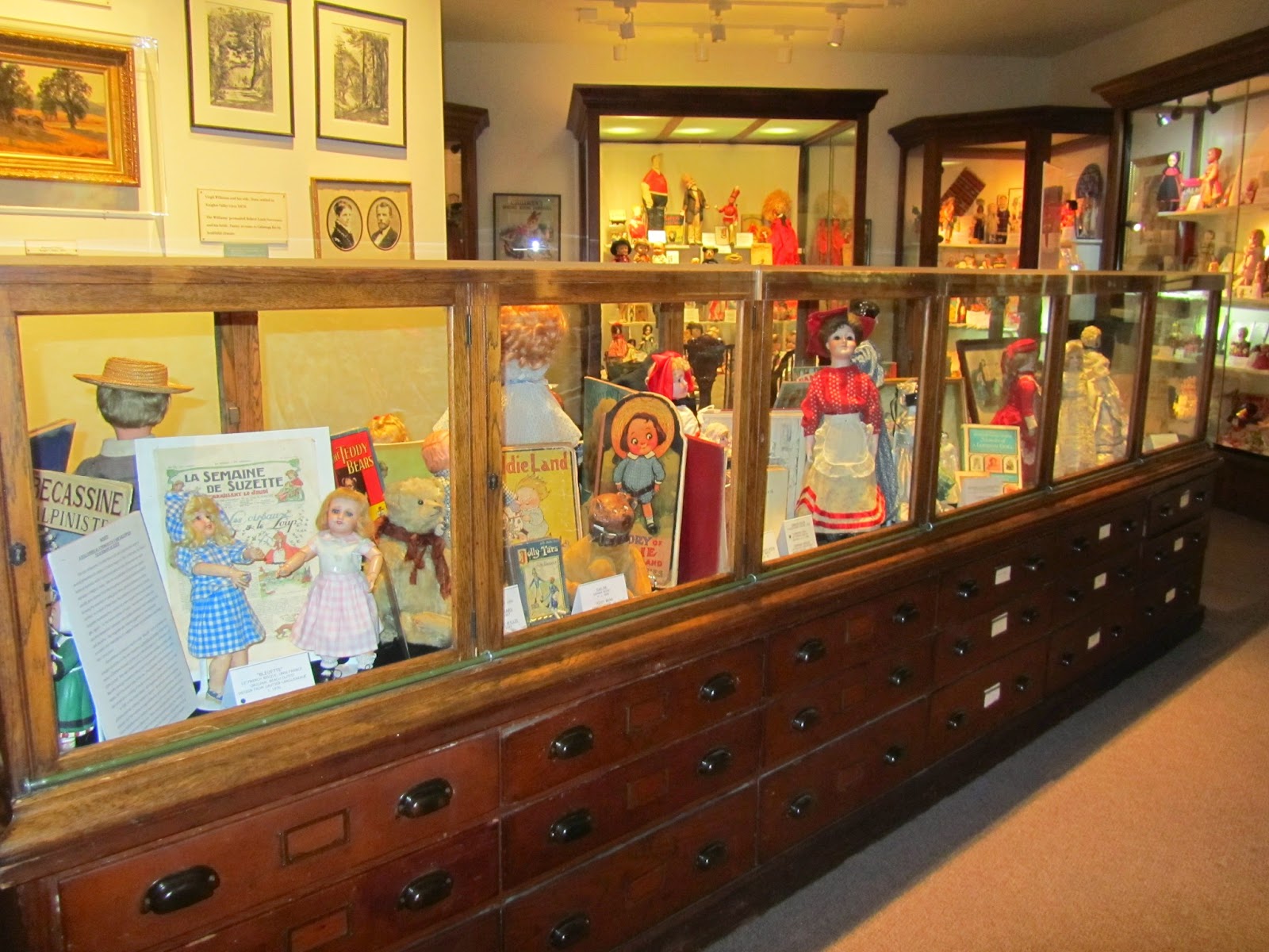 Santa Rosa Doll and Toy Show 2023 November 5, 2023 Doll Exhibit