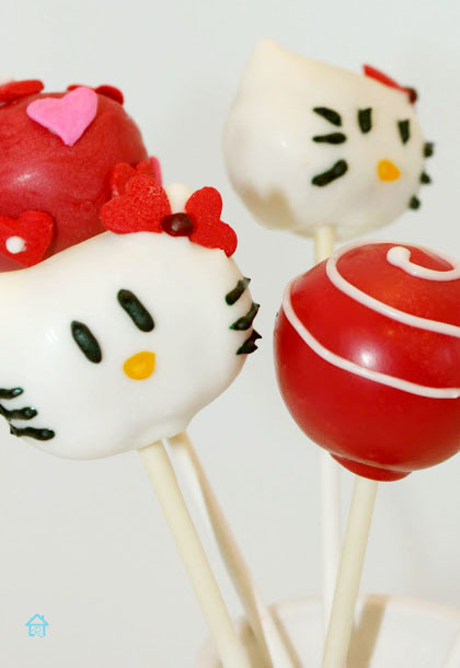how to make Hello Kitty cake pops for valentines