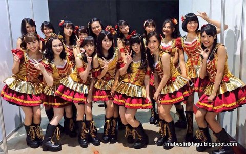 Lirik Lagu JKT48 - Sedikit Saja I Love You | Mabes Lirik