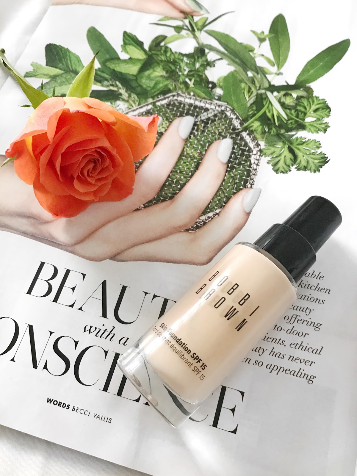 Bobbi Brown Skin Long Wear Weightless Foundation Spf 15 Review Uk Wedding Blog So You Re Getting Married