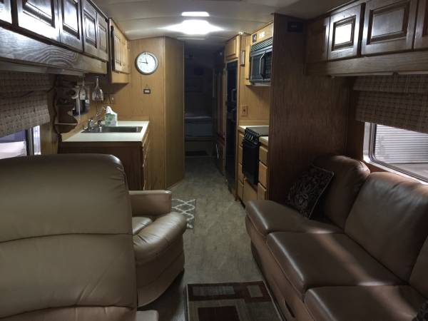 Homes For Sale By Owner >> Used RVs 1973 MCI Challenger 5B Bus Conversion For Sale by Owner Homes For Sale By Owner >> Used RVs 1973 MCI Challenger 5B Bus Conversion For Sale by Owner