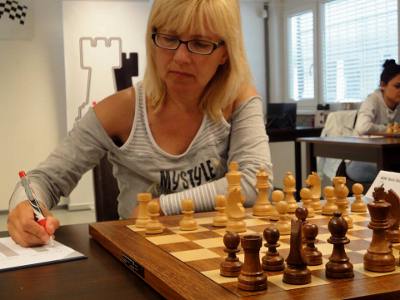 Elena Boric (2273) © Chess & Strategy   