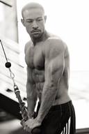 WBFF Fitness Model - Justin Pierce