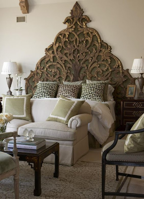 Eye For Design: Decorate With A Seating Area At The Foot Of The Bed