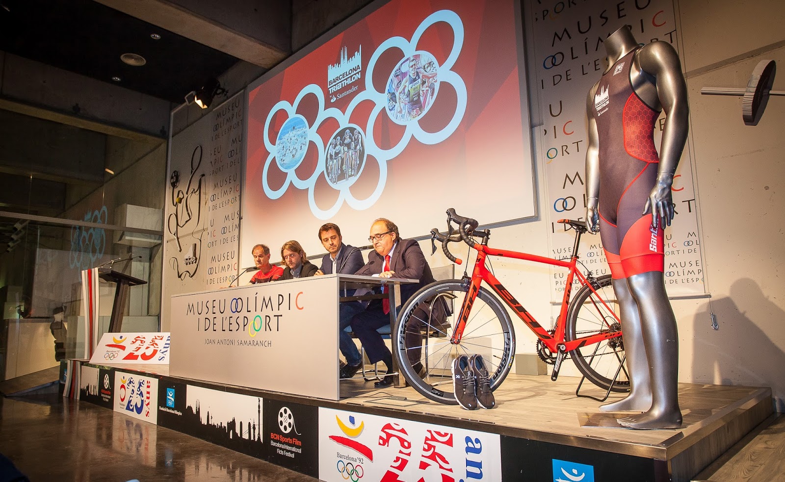 Presentación Barcelona Triathlon by Santander