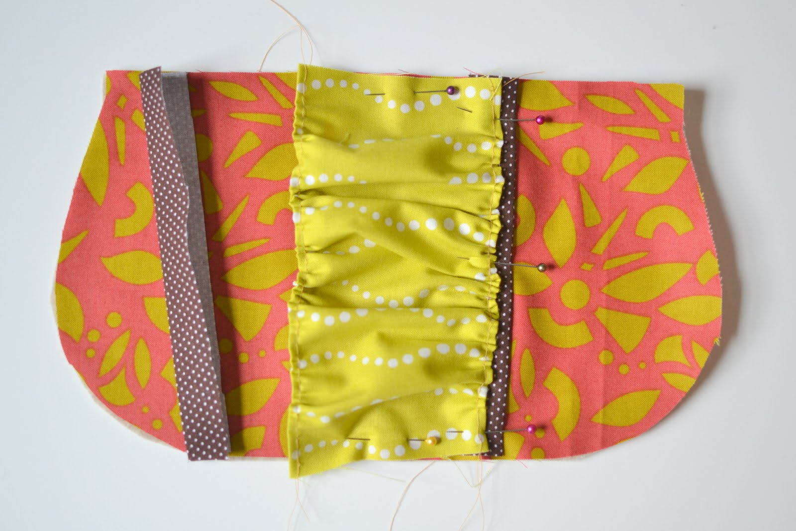 Blue Susan Makes Girlfriend Clutch Tutorial and Free Pattern