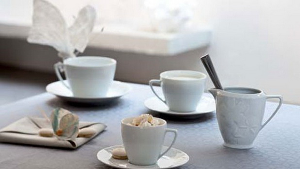 Elegant decorative ideas for your tea time table in autumn 3