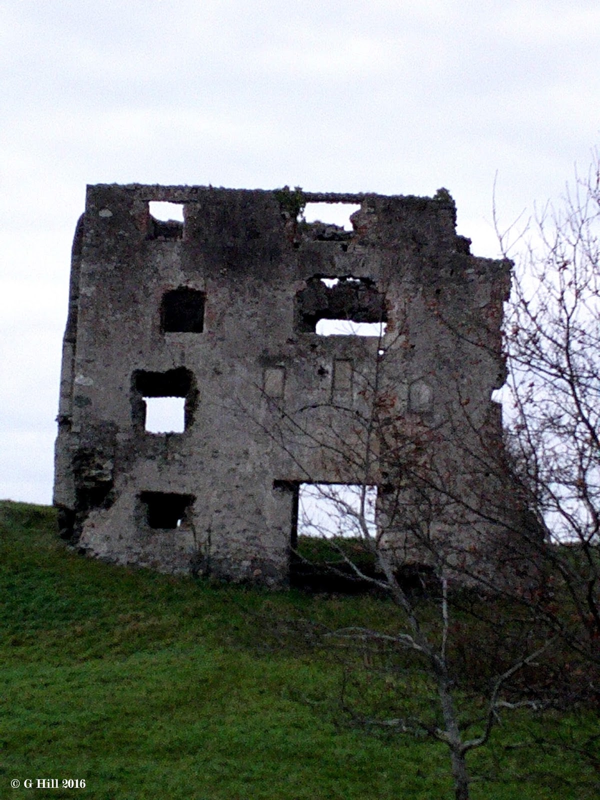 Ireland In Ruins Newcastle Castle Co Wicklow