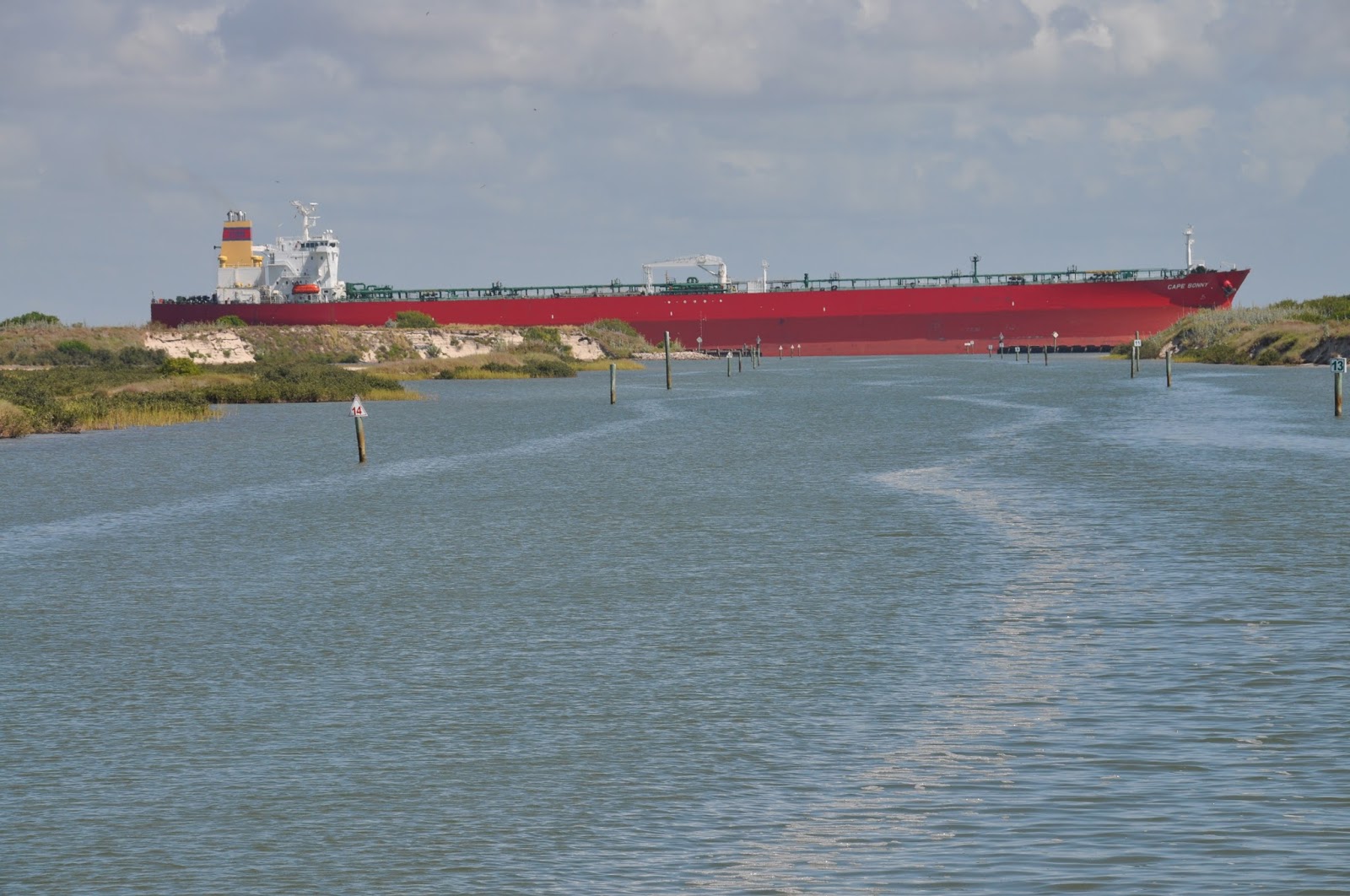 And Willie Said Day One, Sanctuary Resort at Port O'Connor Monday