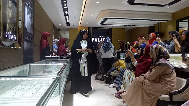 launching buku menuju bahtera ikhlas dan busana trend hijab 2019