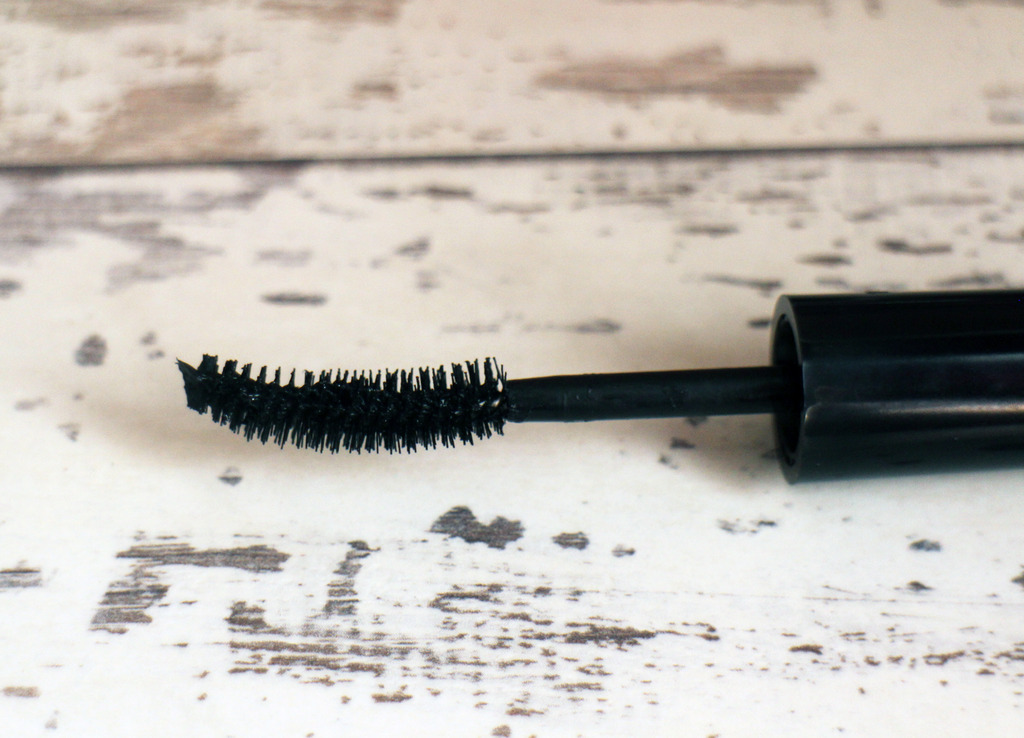 Initial Impressions | Eyeko Skinny Liquid Liner & Black Magic Drama and Curl Mascarav Initial Impressions | Eyeko Skinny Liquid Liner & Black Magic Drama and Curl Mascara