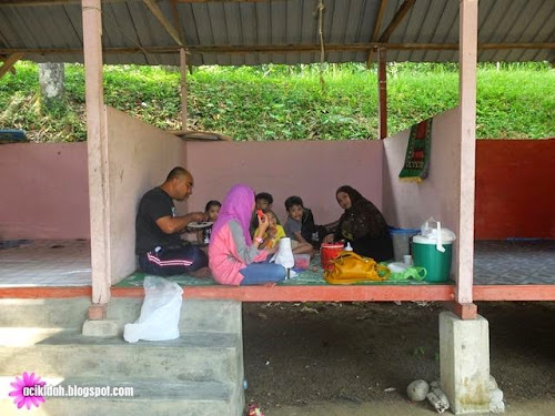 Wakaf Yang Disewa Dengan Harga RM25 Wakaf Yang Disewa Dengan Harga RM25