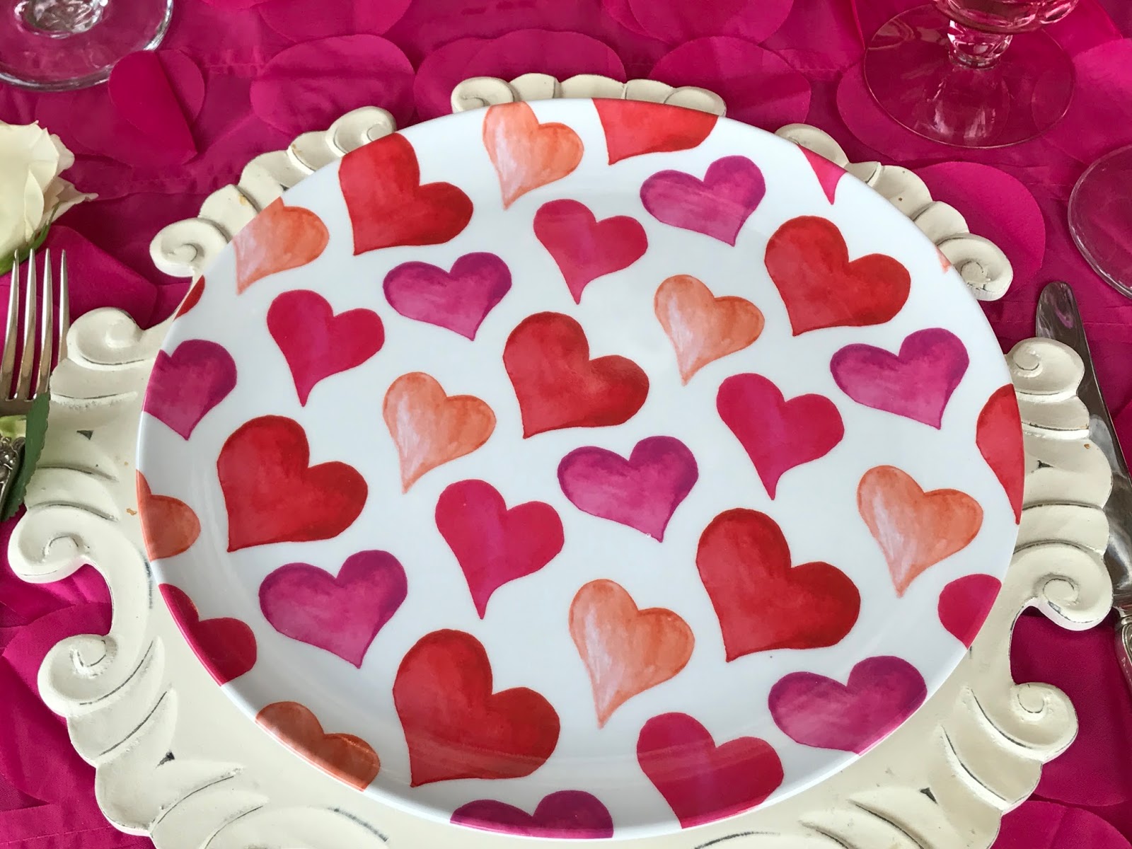 Pinkalicious Valentine's Table Purple Chocolat Home