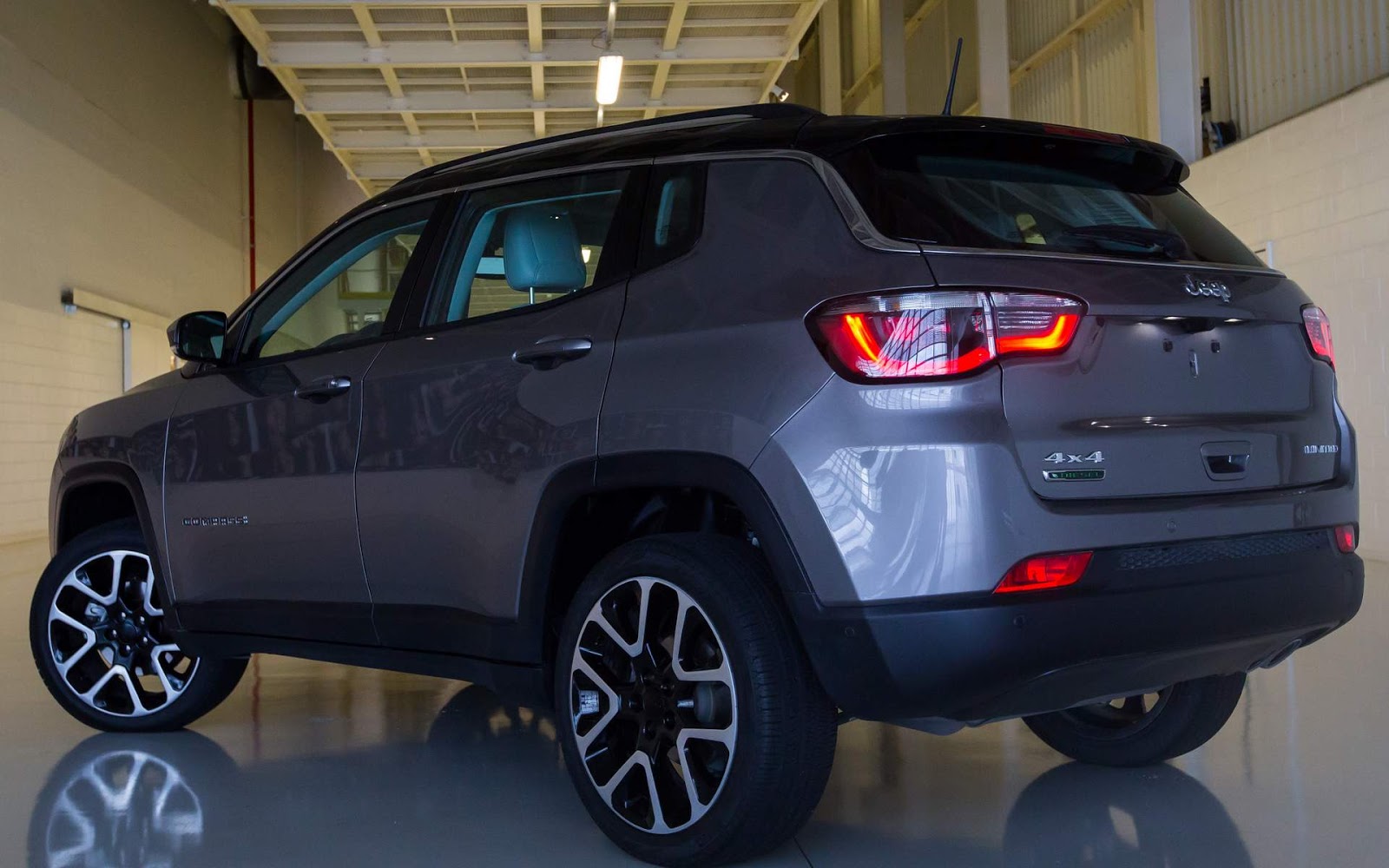 Jeep Compass 2018 fotos, preços e detalhes das versões