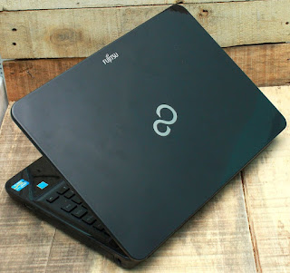 Laptop Gaming Fujitsu LH532 I3