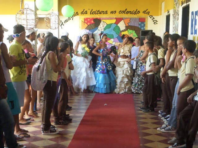 Escola Maria Lúcia Belém Leite realiza Feira de Ciência; veja vídeos e fotos 