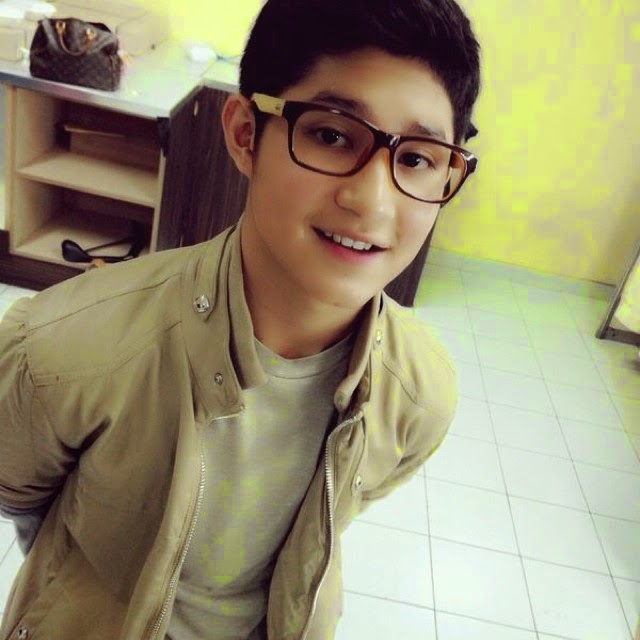 Share for all: Biodata Teuku Rassya