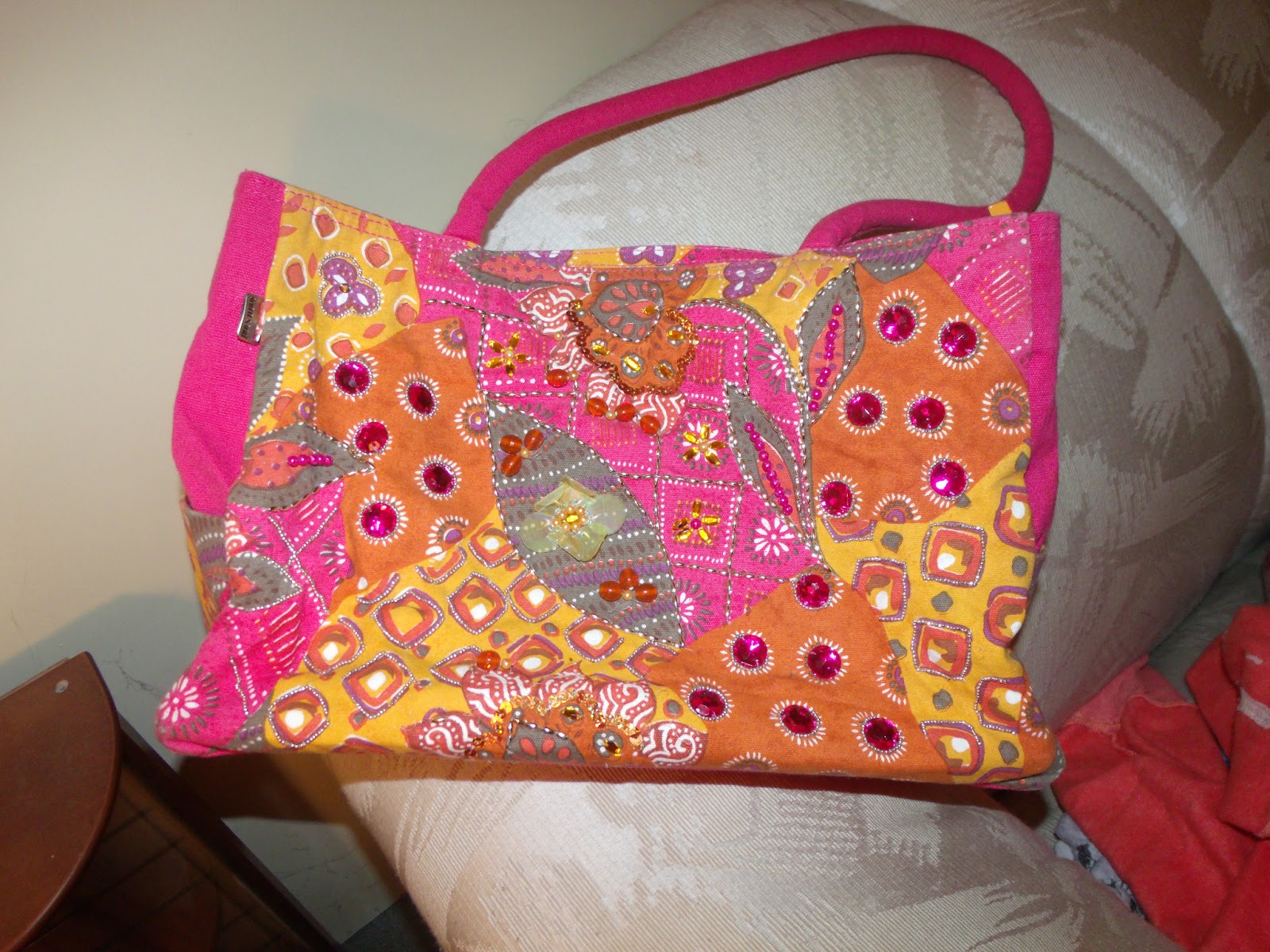 Little Girl, Big City What's In My Beach Bag?! ☀