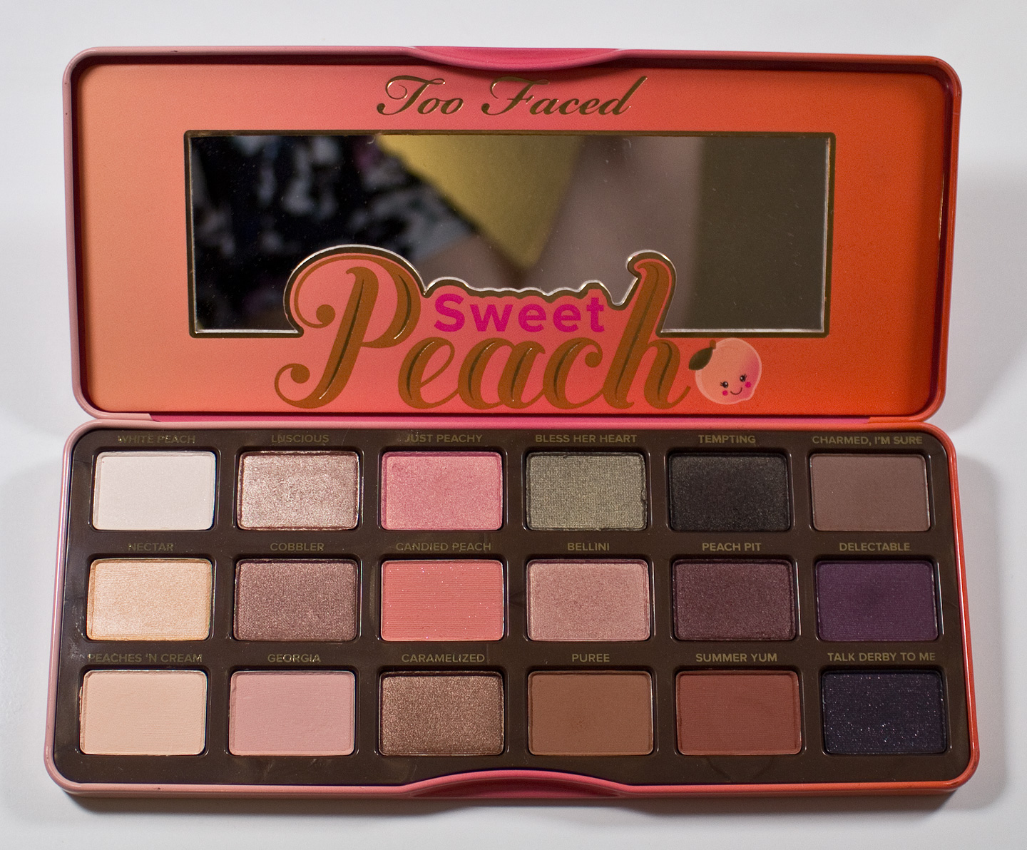 Палетка peach too faced. Too faced white peach. Палетка теней too faced sweet peach. Палетка теней too faced sweet peach. Sweet peach eyeshadow palette.