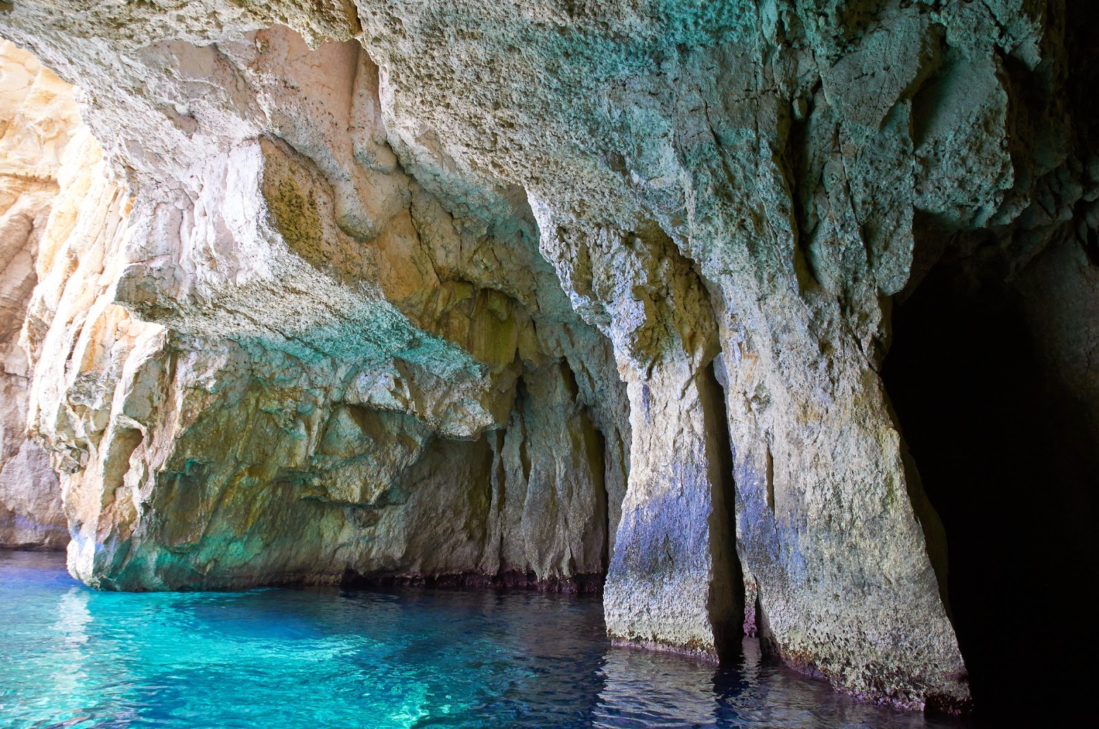 Blue Grotto Malta jak wygląda na żywo?