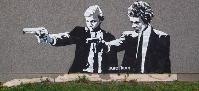 http://www.postimees.ee/2584882/palamuse-poe-seinale-maalitud-grafitil-kohtub-kevade-pulp-fiction-iga