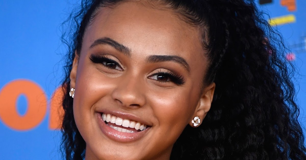 RCN America - Maine: Daniella Perkins Attends 2018 Kid's Choice Awards