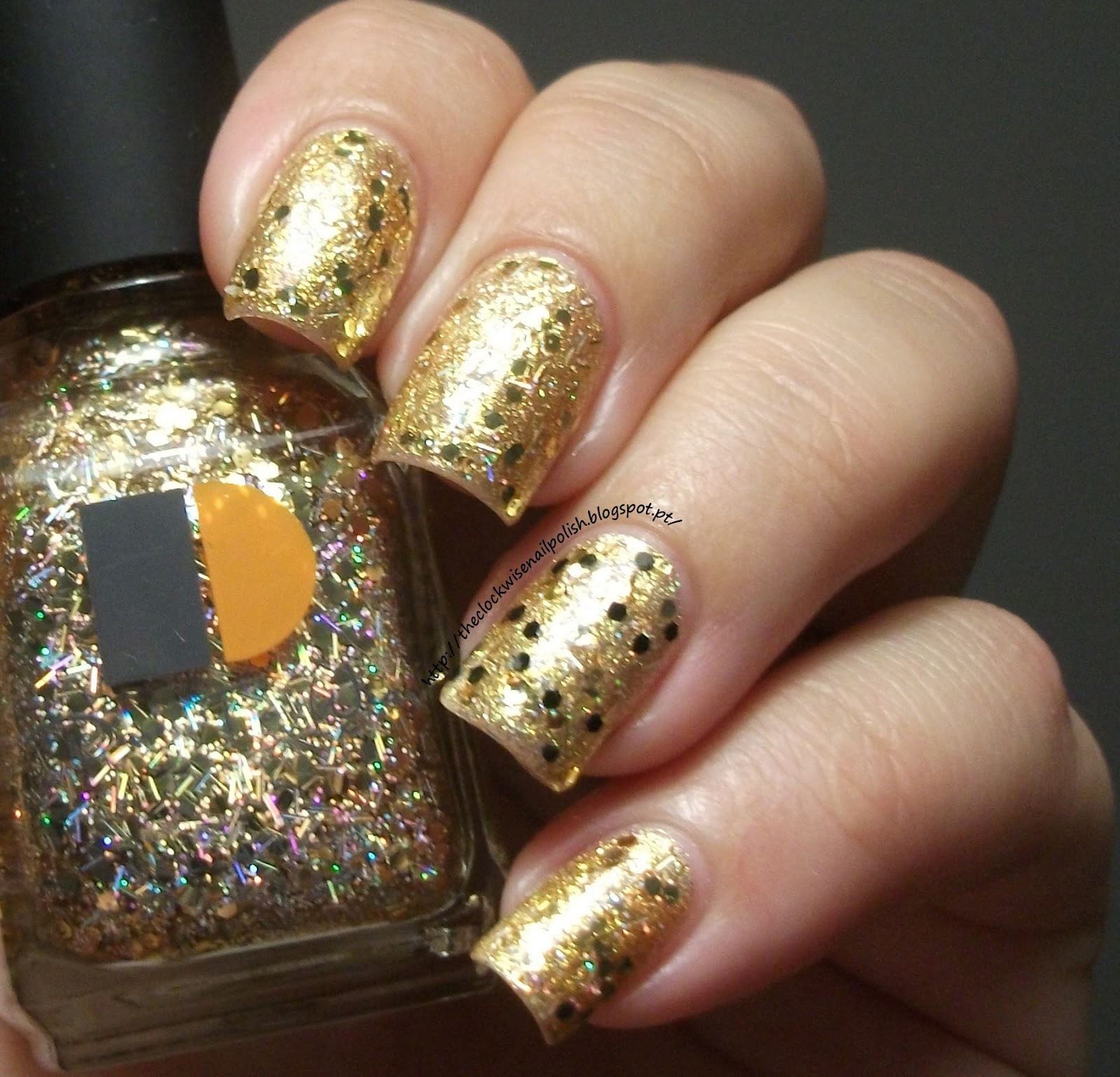The Clockwise Nail Polish: Review: Dare To Wear Strobe Light