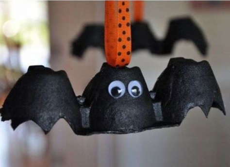 Decorate Your Hanging Lamp With The Halloween Theme Decorate Your Hanging Lamp With The Halloween Theme