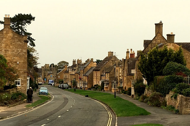 Wrapping Up England: Broadway in the Cotswolds street in a Cotswold village