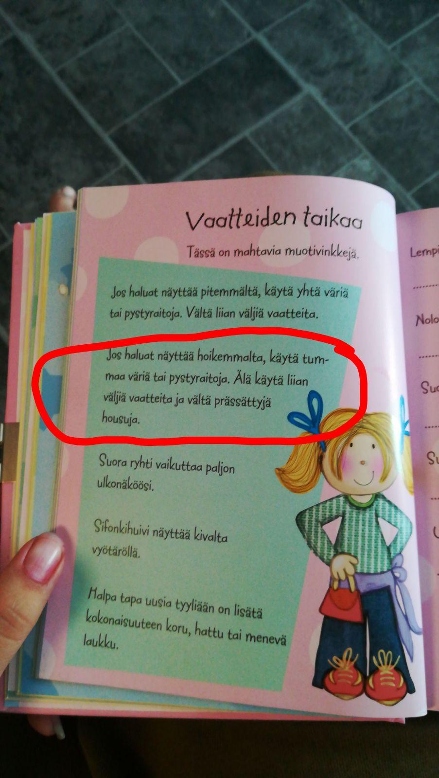 Pullea teini tyttöjen alaston kuvia