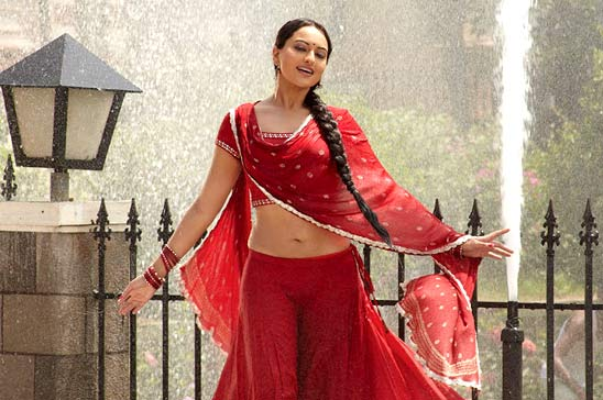 Sonakshi Sinha X Blue Film Full Hd - Information Entertainment Funny Comedy Humor Jokes | Hollywood Bollywood  Actress Celebrities: Indian Traditional Beautiful Actress Sonakshi Sinha  latest Image