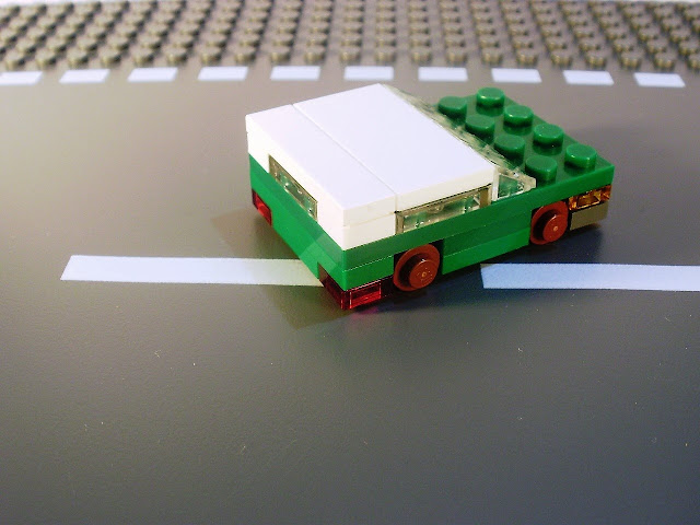 MOC LEGO Micro Carro Verde