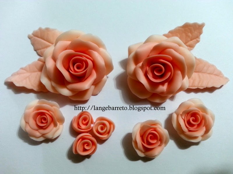 Lange Barreto Scrap Flores porcelana fria