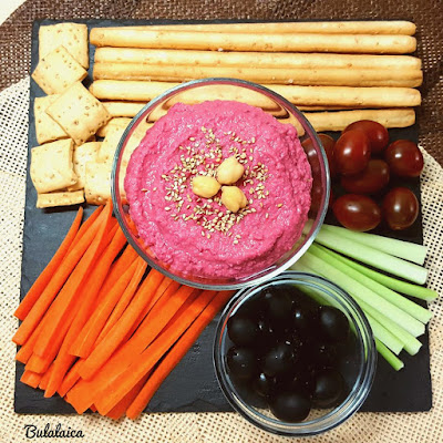 Hummus de remolacha Bulalaica Hummus de remolacha Bulalaica