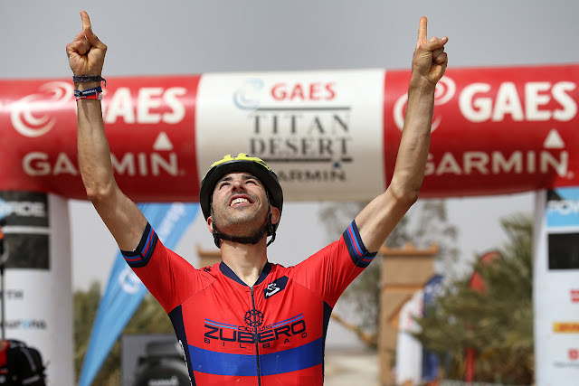 Julen Zubero vence en la quinta etapa de la Titan Desert 2018