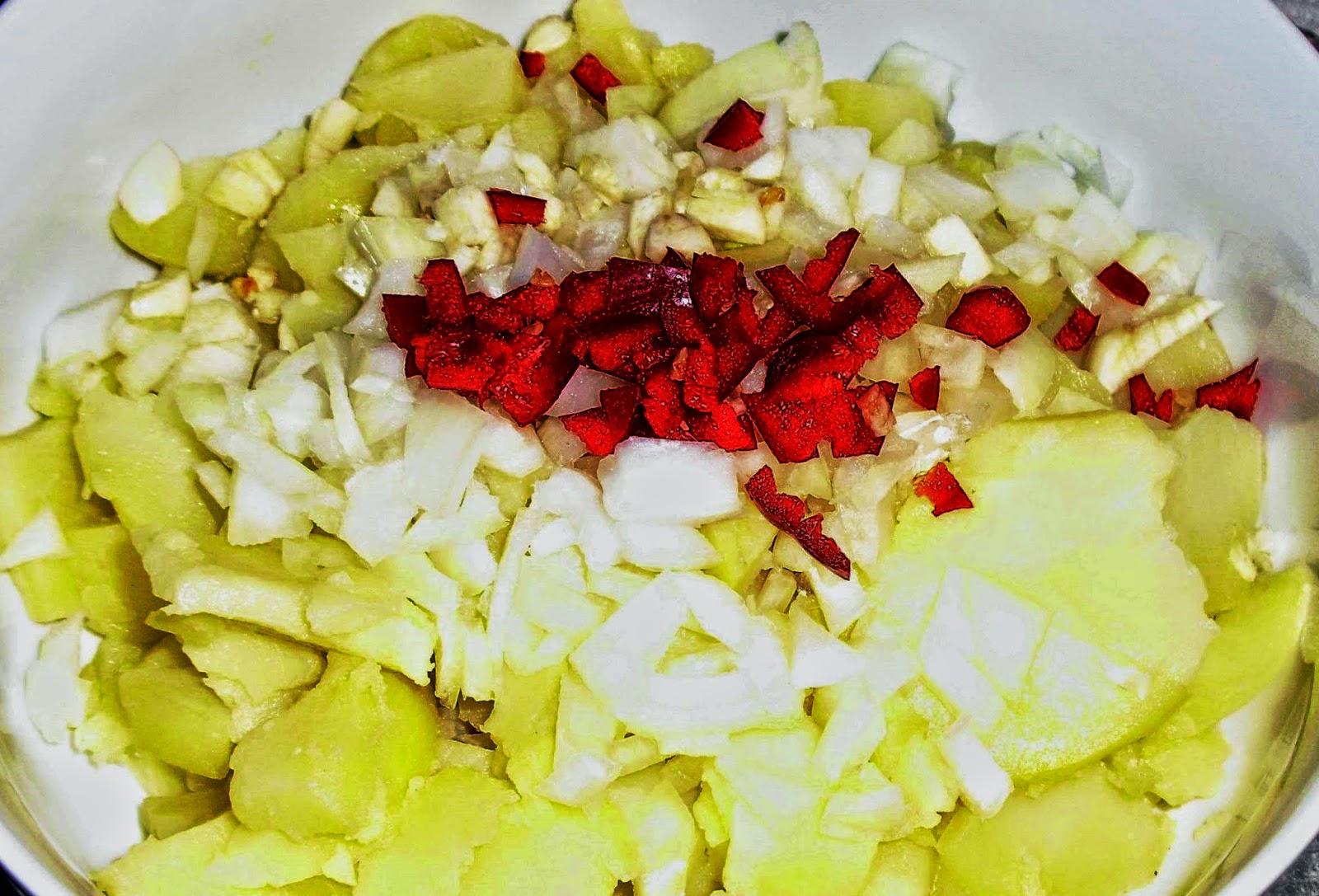 Futtern wie bei Muttern: Kartoffel-Fleischsalat mediterran