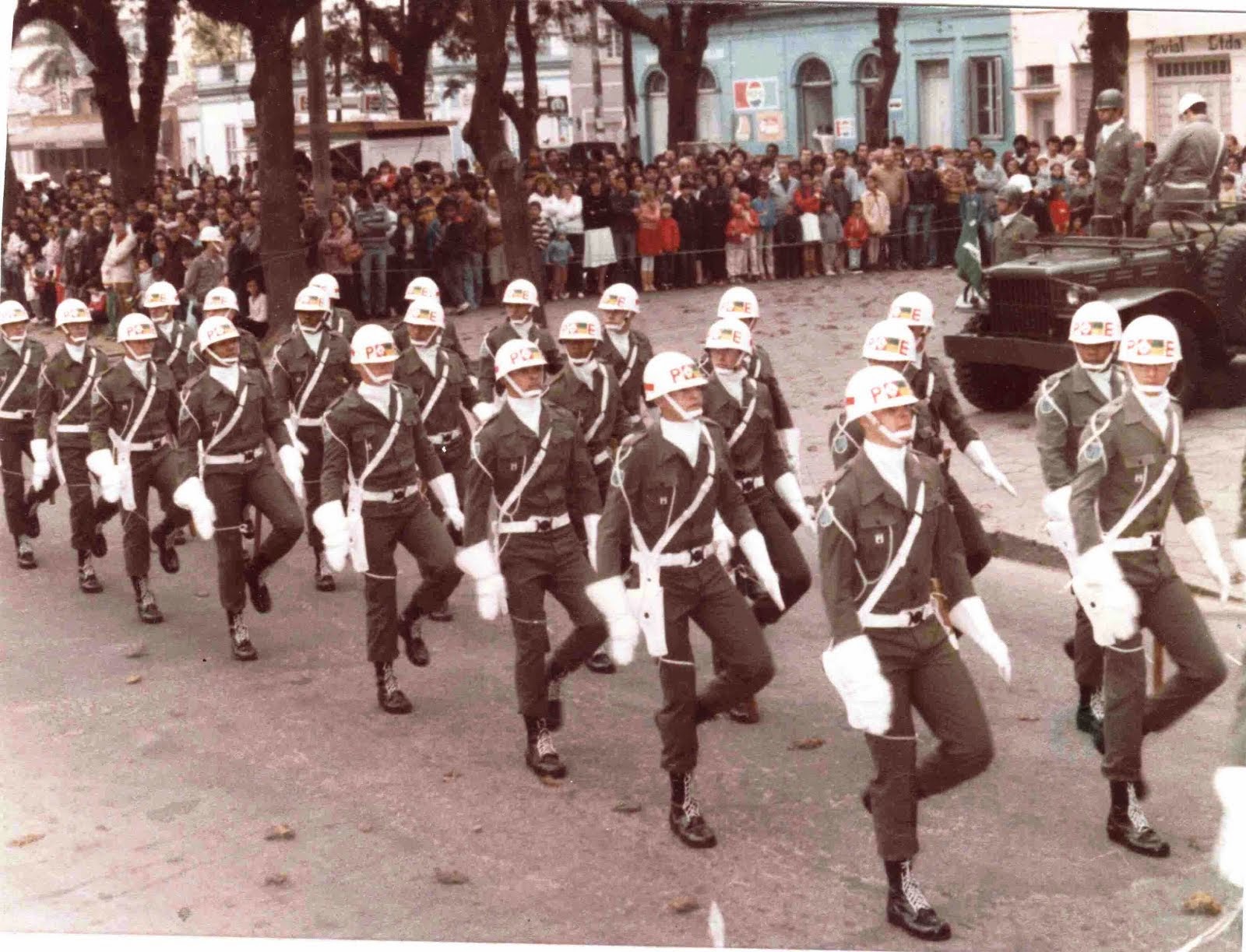Desfile em 1984