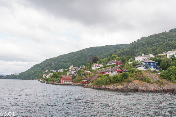 Fjord cruise en Bergen. En barco por el fiordo de Bergen