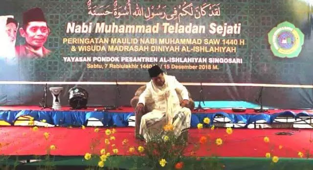Innalillahi, Detik-detik KH Buchori Amin Wafat Saat Sedang Ceramah Peringatan Maulid Nabi Innalillahi, Detik-detik KH Buchori Amin Wafat Saat Sedang Ceramah Peringatan Maulid Nabi