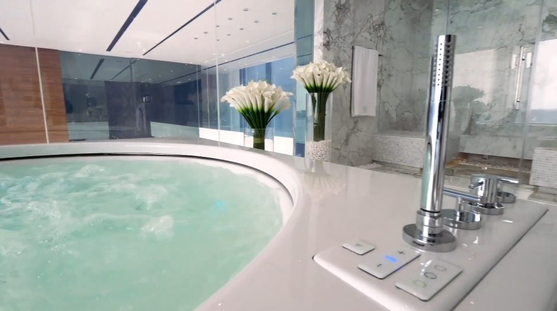 92 Interior Design Photos vs. ONE100, Palm Jumeirah Dubai Luxury Beach Mansion Tour