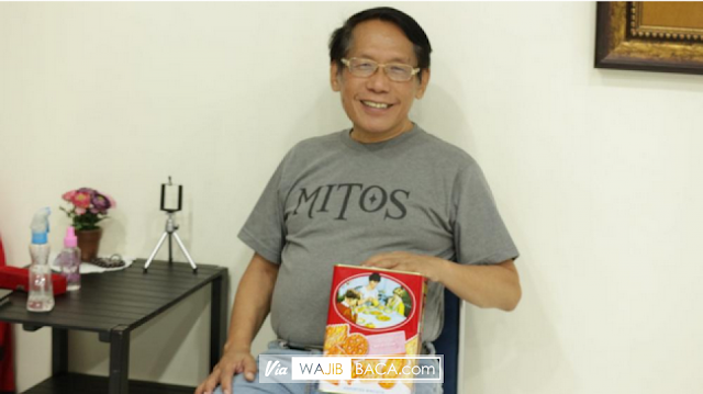 Jawaban yang Mengejutkan Sekaligus Menggelitik dari Si Pembuat Gambar Kaleng Biskuit Khong Guan, Ayahnya Kok Gak Ada? Jawaban yang Mengejutkan Sekaligus Menggelitik dari Si Pembuat Gambar Kaleng Biskuit Khong Guan, Ayahnya Kok Gak Ada?