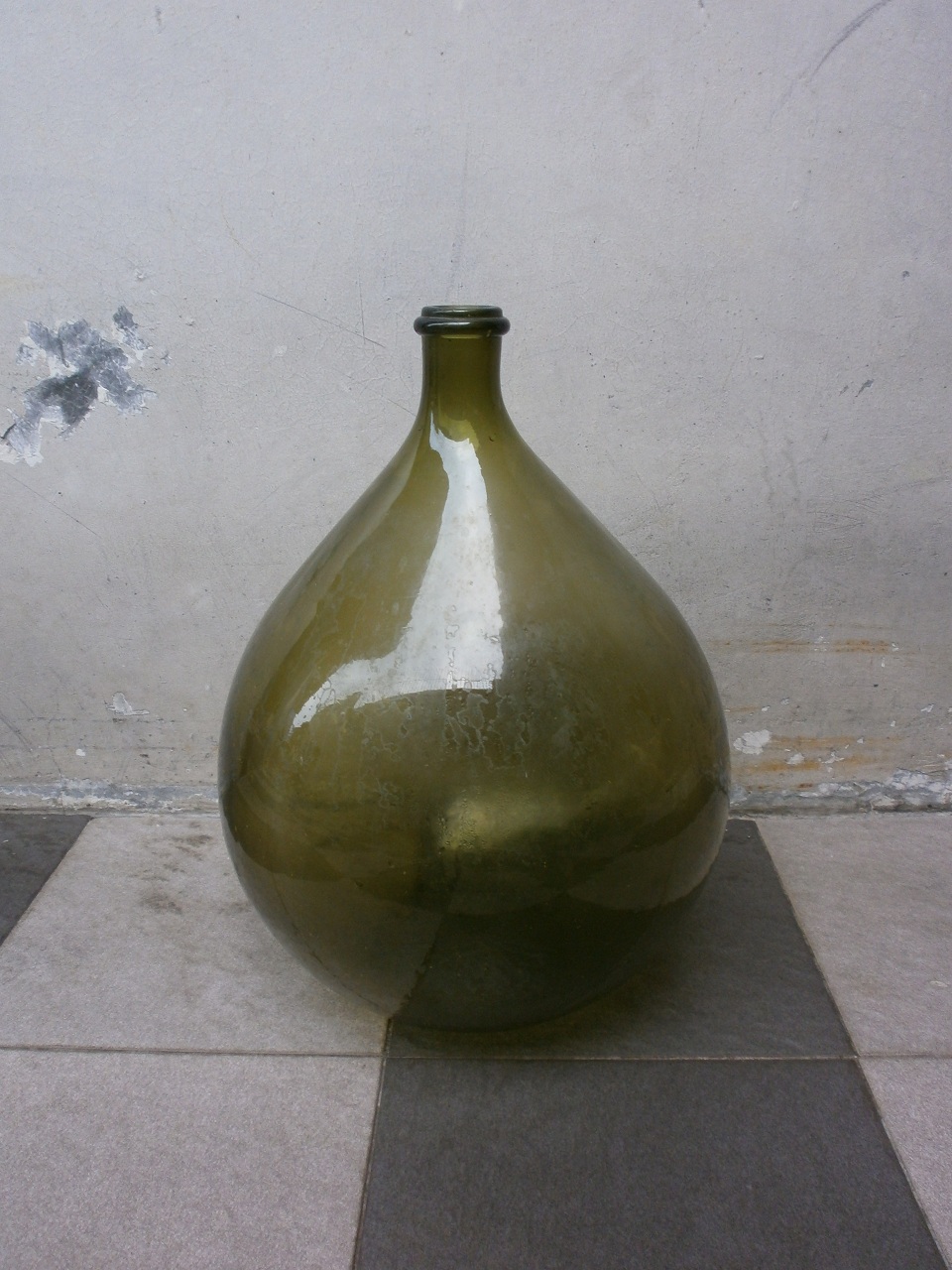 Antikpisan Botol Jumbo Antik Warna Hijau Lumut Antikpisan Botol Jumbo Antik Warna Hijau Lumut