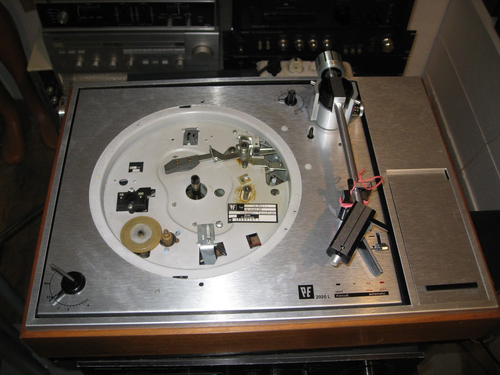 Infrequent Sound [sex.tex] technology Perpetuum Ebner PE2020L