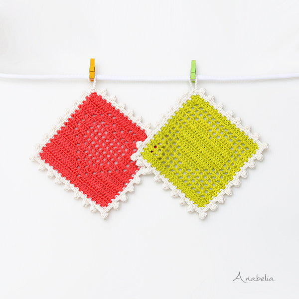 Valentine's Day Heart small crochet tablecloths, free pattern