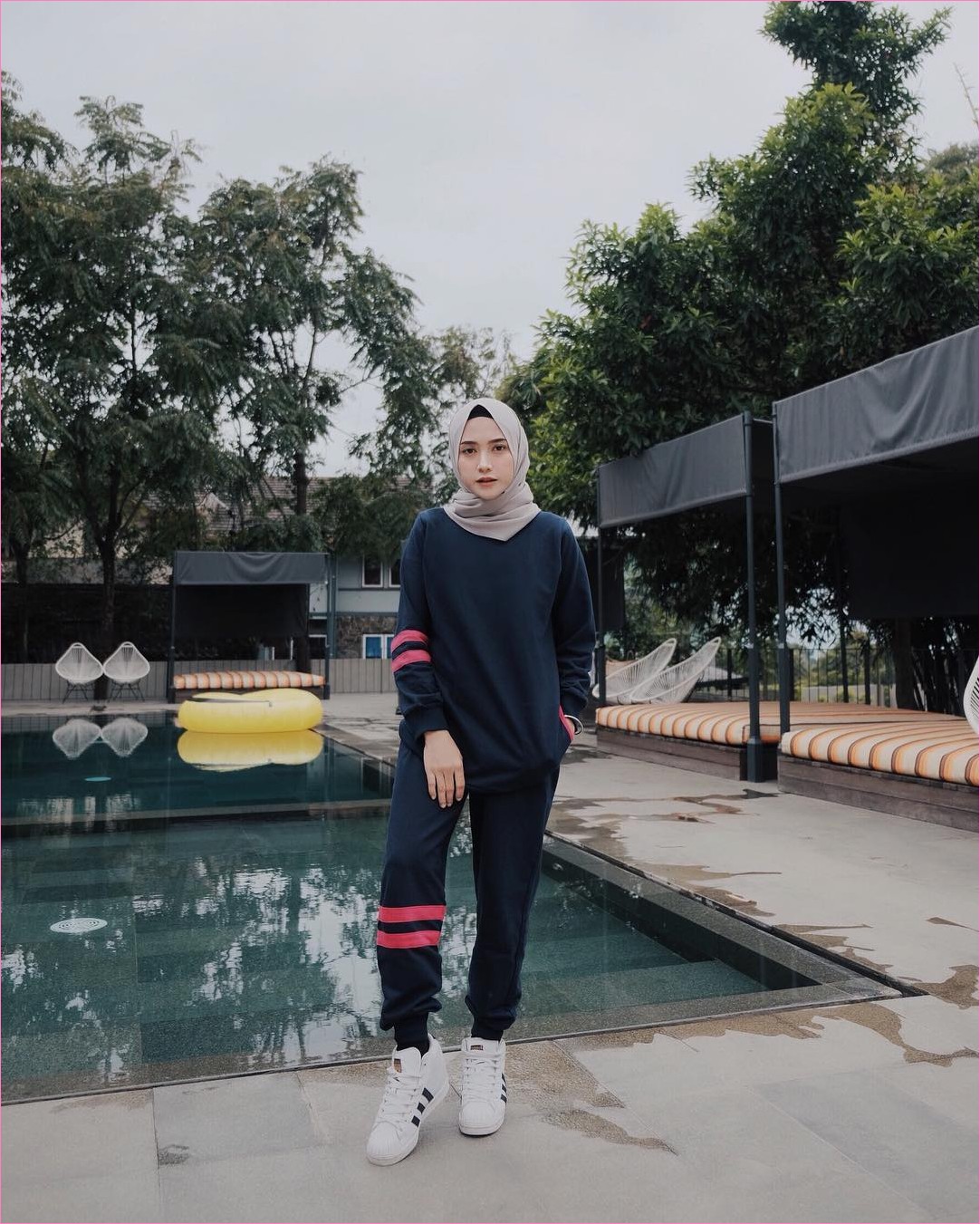 lihat Outfit Baju Hijab Casual Untuk Olahraga Ala Selebgram 2018