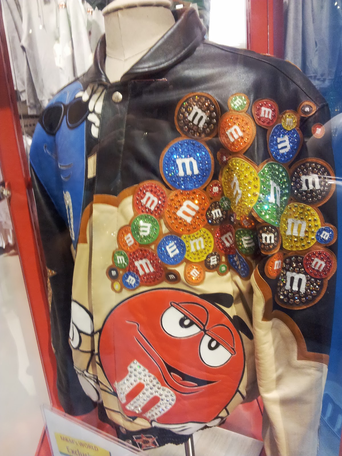 Oh Yummy Chocolate: M & M World Store, London Oh Yummy Chocolate: M & M World Store, London