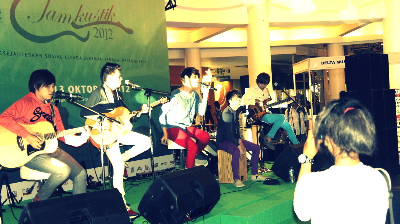 Michael meets. Michael meets. Michael meets. Youth of the nation. Jon schmidt.