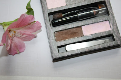 Eyebrow Products for Bald Eyebrows - Trichotillomania