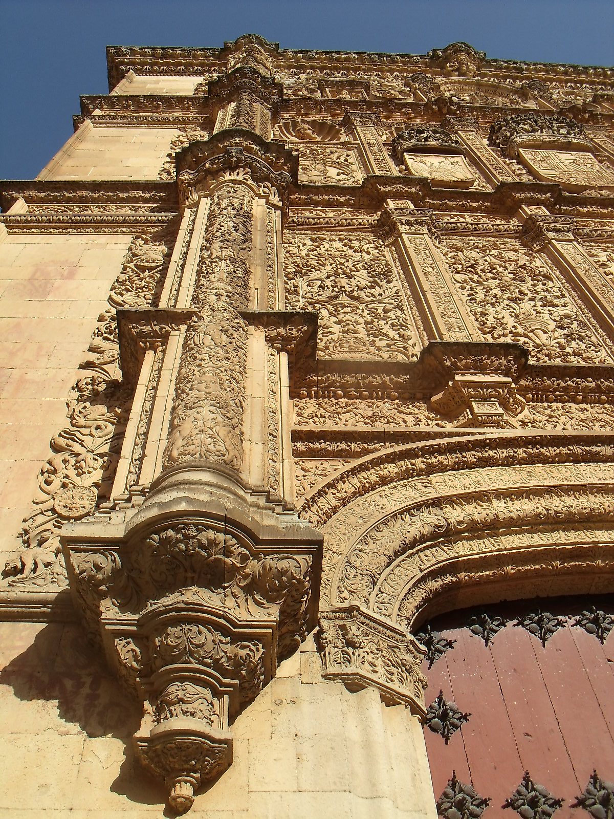 FACHADA DE LA UNIVERSIDAD DE SALAMANCA Blog literario y fotográfico