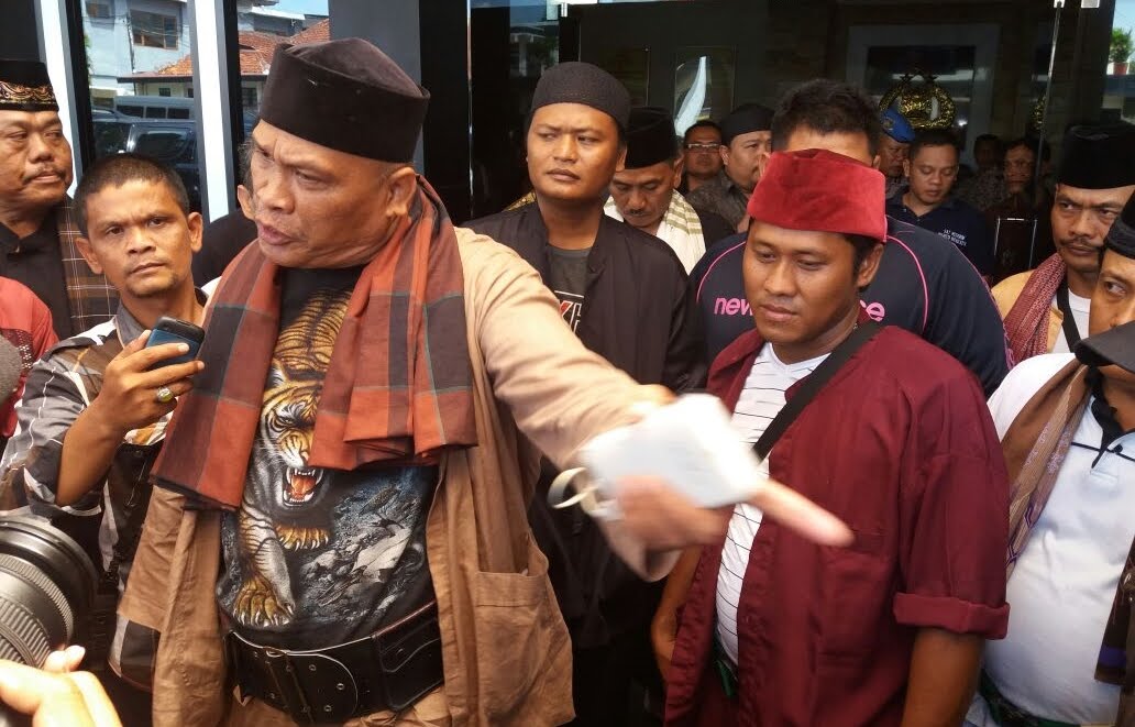Damin Sada Sebut Pidato Jokowi Sekelas Preman Pasar Damin Sada Sebut Pidato Jokowi Sekelas Preman Pasar